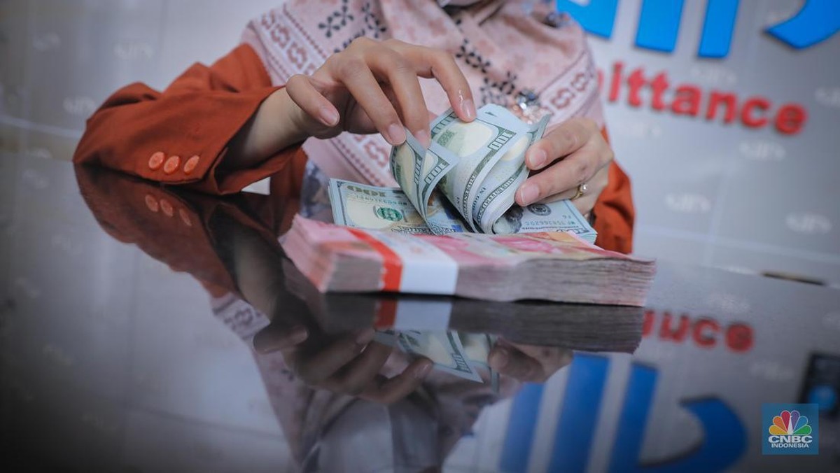 Jokowi dan Bos BI Buka Suara, Dolar Anjlok Rp 15.500